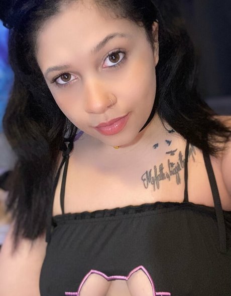 big tits brunette onlyfans pornos img