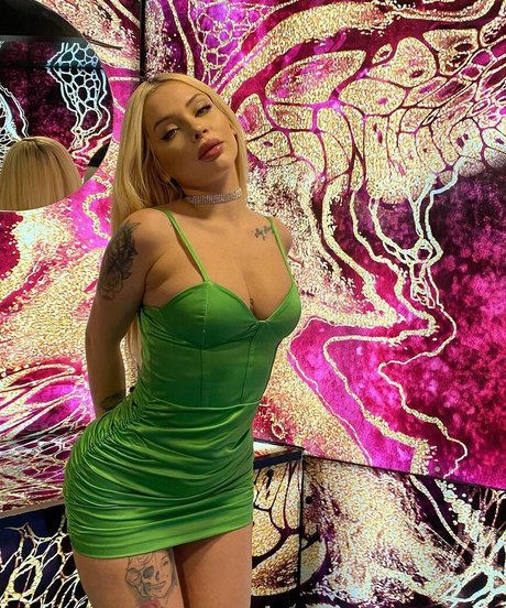 Elif Filyos nude star photo