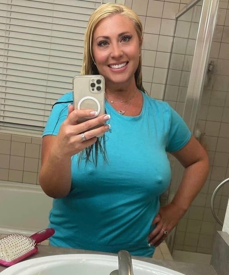 skinny asian onlyfans pretty pic