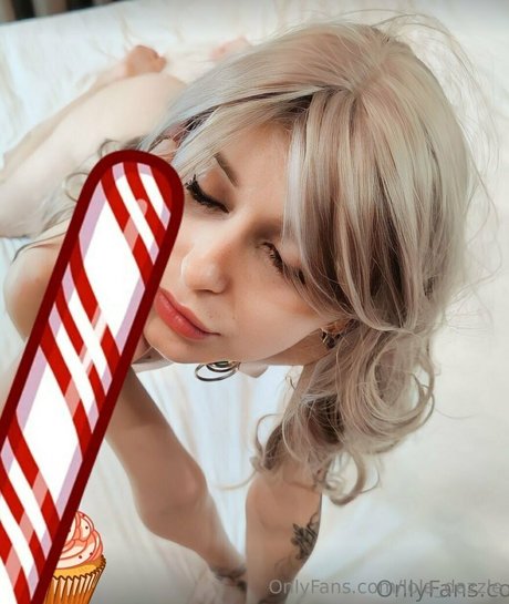 pool threesome onlyfans free archive