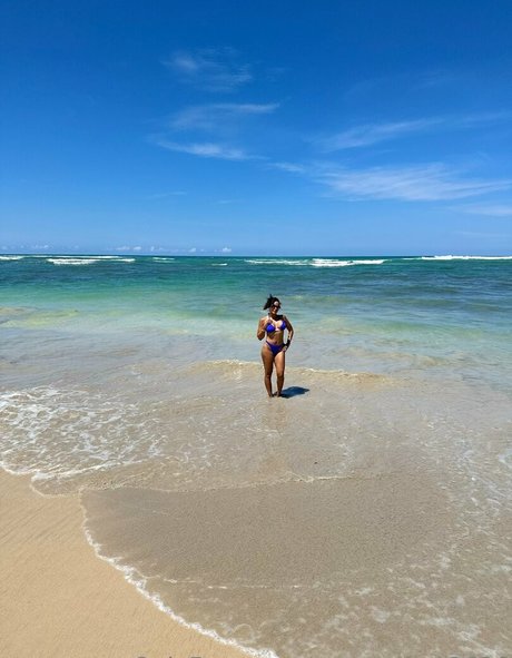 bikini onlyfans xxx img