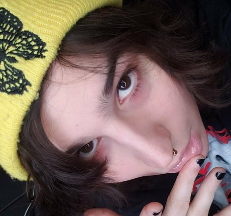 skyyshark top model picture