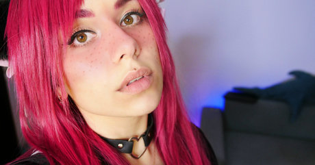 HoneyGirl perfect pornstar pics