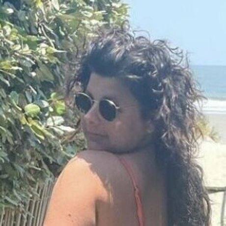 sassraymond hot actress picture