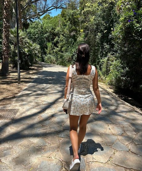 Develique nude pornstar archive