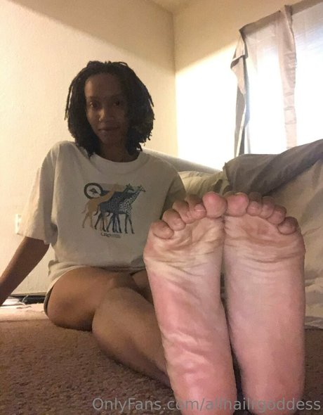 allhailrgoddess model pretty img