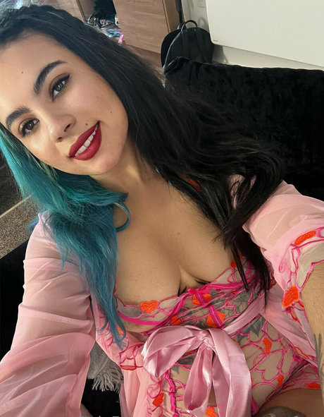 taylorhenriesfree model hd pics