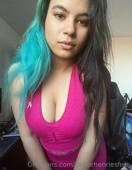 taylorhenriesfree model perfect pics