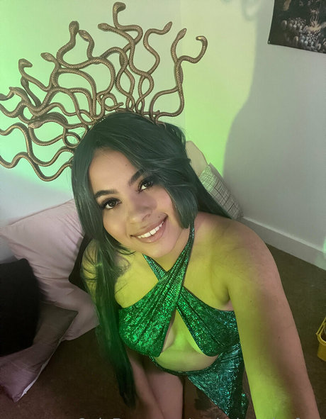 taylorhenriesfree perfect pornstar image