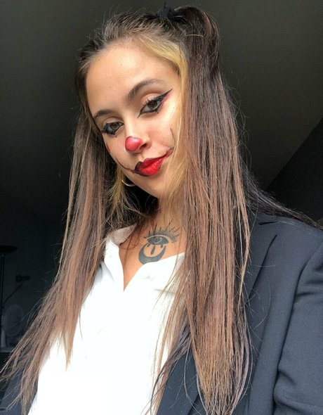 smileemin star sex pictures