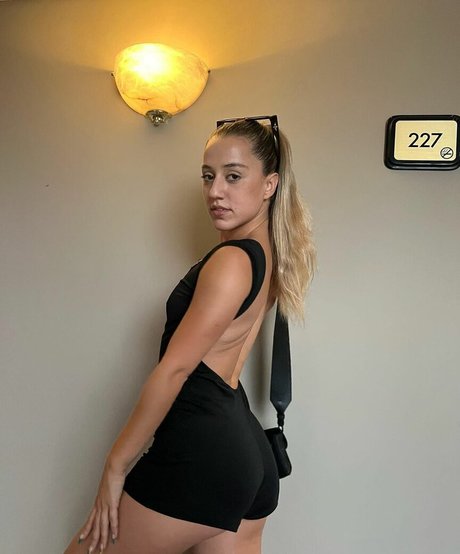 chubby nerd onlyfans pornos images