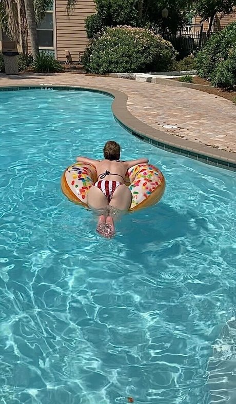 young free onlyfans beautiful naked photos