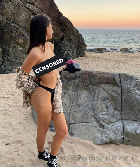 shaniasand sexy star img