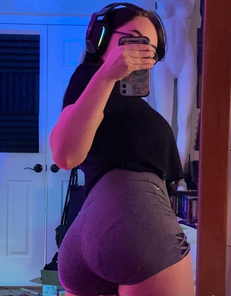 faintofart nude model photo