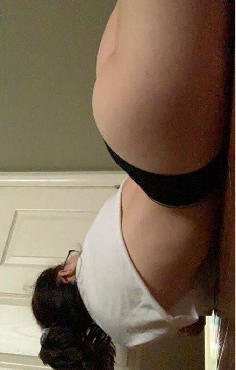 nofacej19 model high quality photo