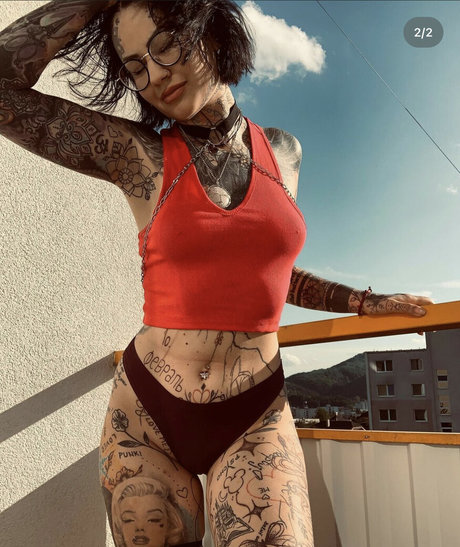 MisaAuxt pornstar hd photos