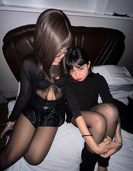 brunette petite onlyfans free galleries