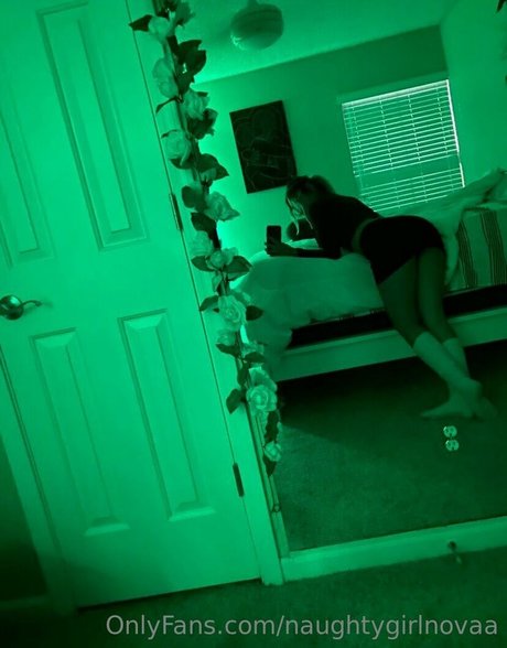 black lingerie onlyfans free naked galleries