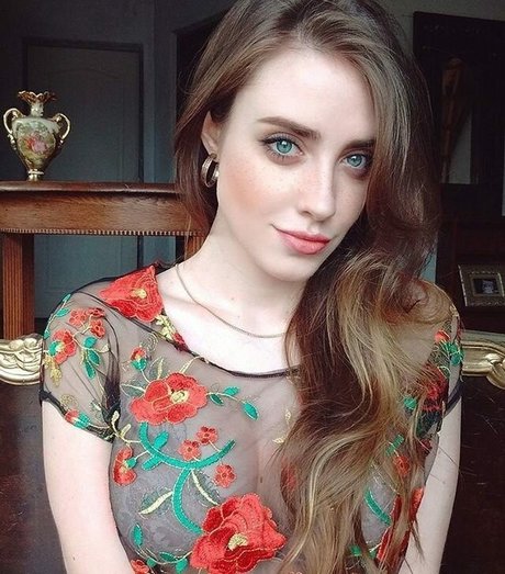 lesbian seduction onlyfans beautiful xxx picture