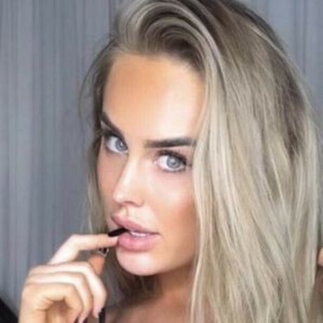 Julia Akkerman pornographic actress photos