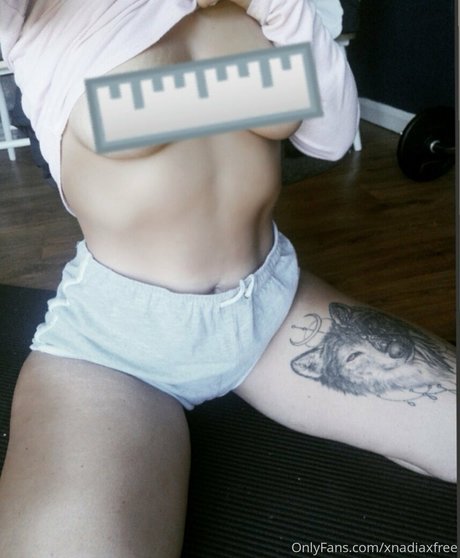 bigbootybritish pornstar sexy pics