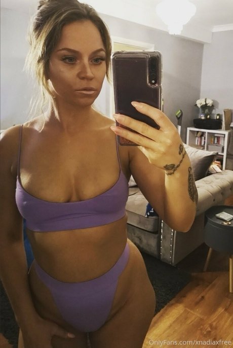 bigbootybritish top model archive