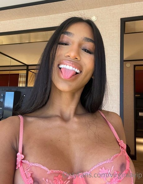 petite amateur onlyfans hd images