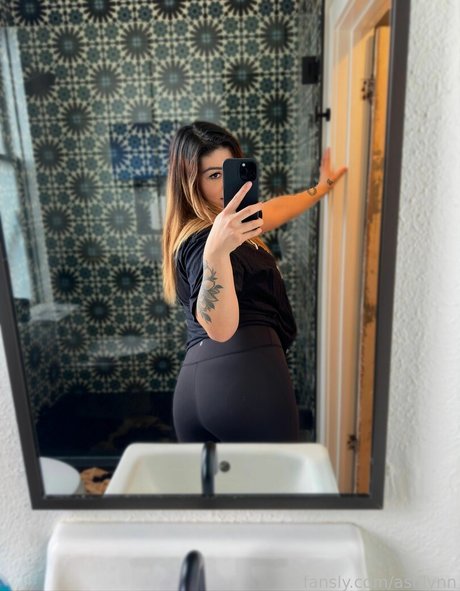 Ashlynn Arias pornstar free pictures