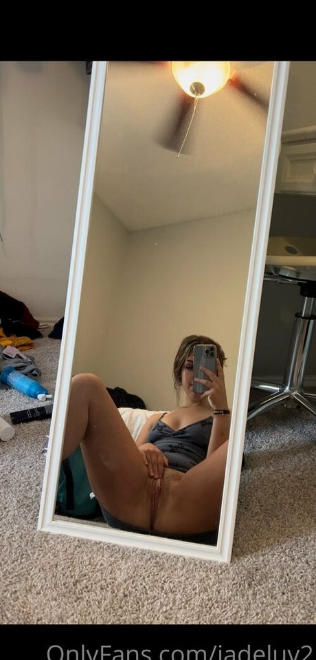 jadeluv2 naked actress pic