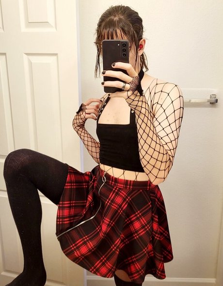 LillithLust high quality model image