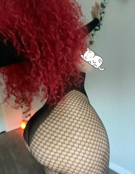 divinexdoll nude star pic