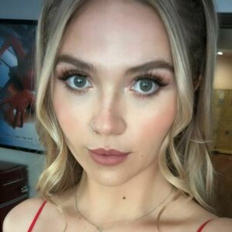 Angie Faith pornstar erotic pictures