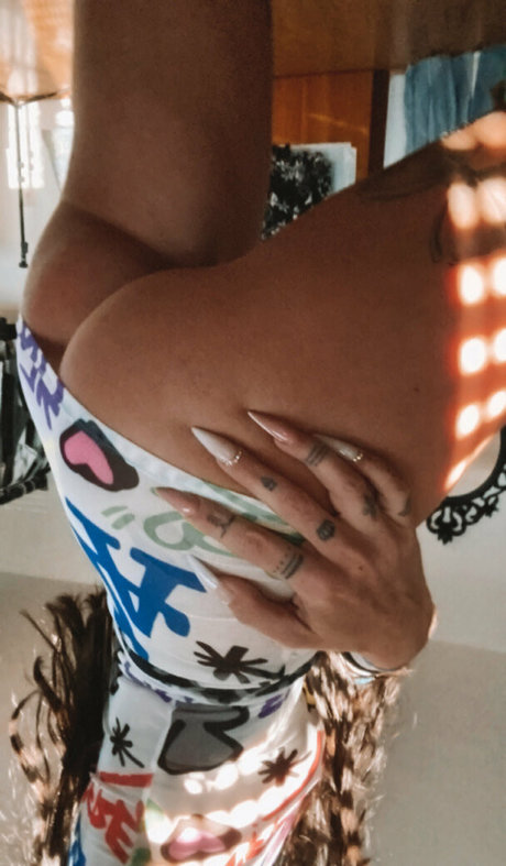 model onlyfans beautiful naked photo