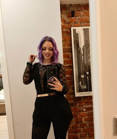 spicyrollersg nudes star gallery