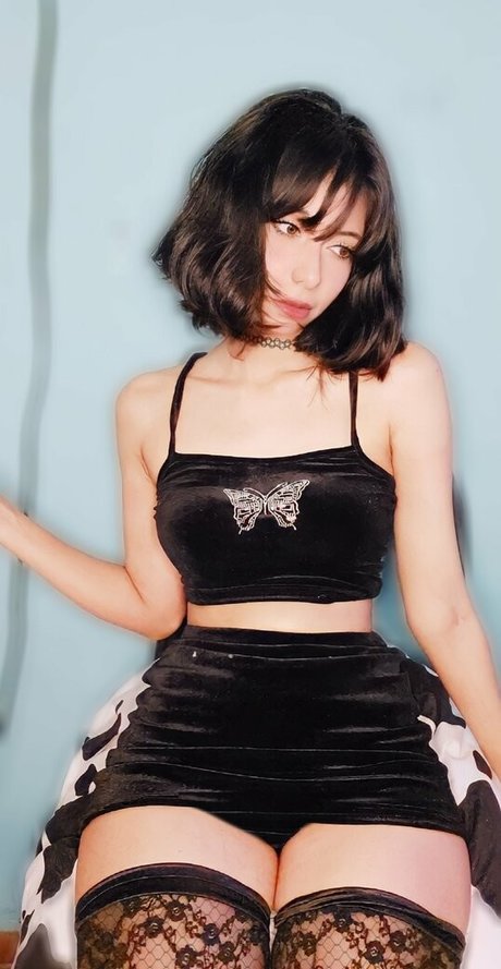 hottest young onlyfans free naked images