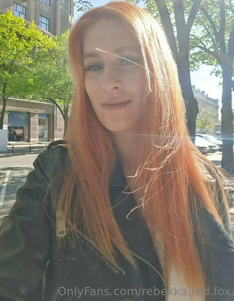 rebekka red fox nudes model picture