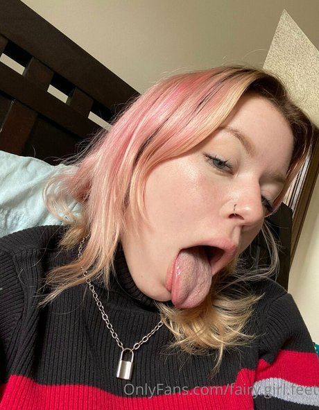 fairy girl feet sexy model image