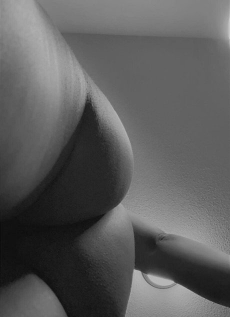 itsterrbear star sexy picture