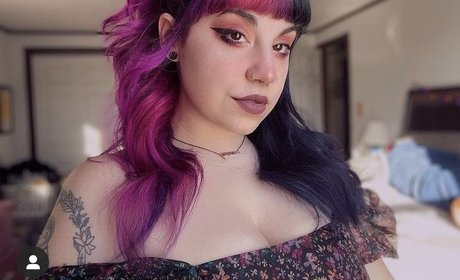 asian sister onlyfans hot picture