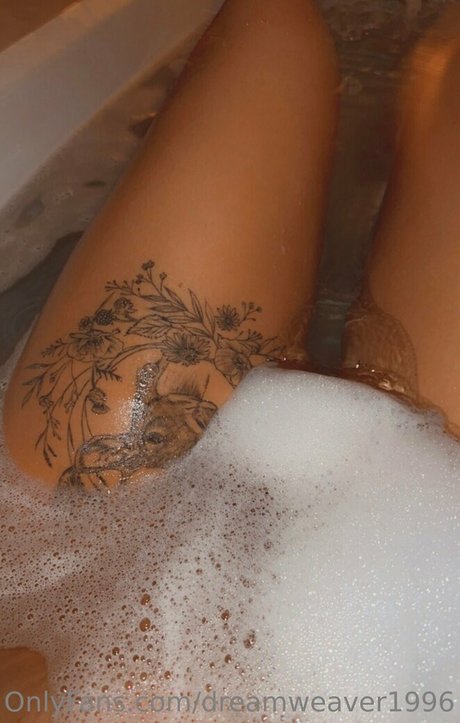 dreamweaver1996 model hd pic