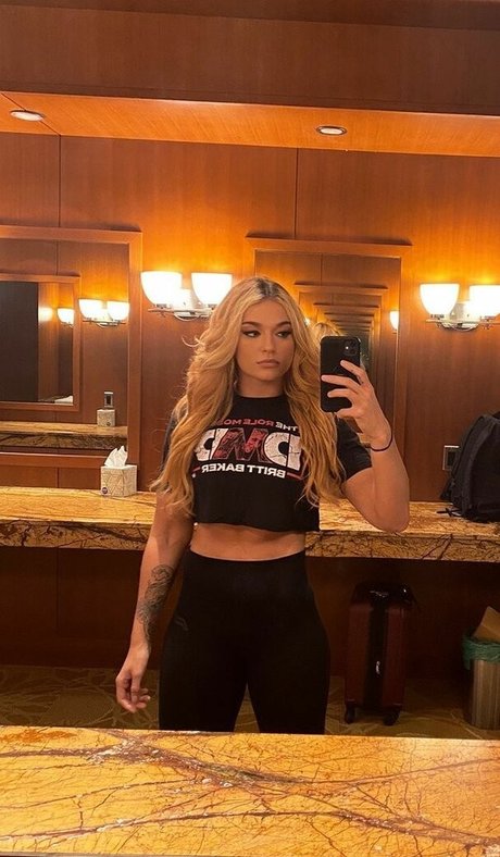 Jaime Hayter art model photos