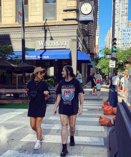 Jaime Hayter star art galleries