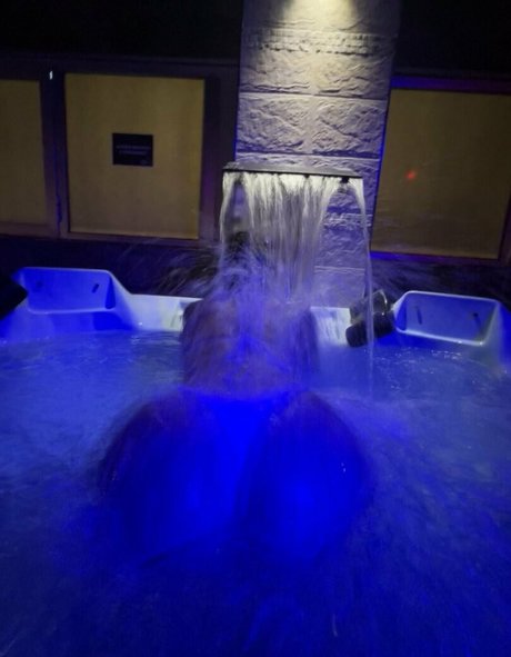 sexy milf onlyfans pornographic photos