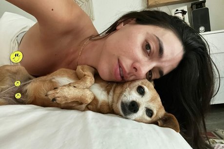 Jade Catta Preta pretty model photos