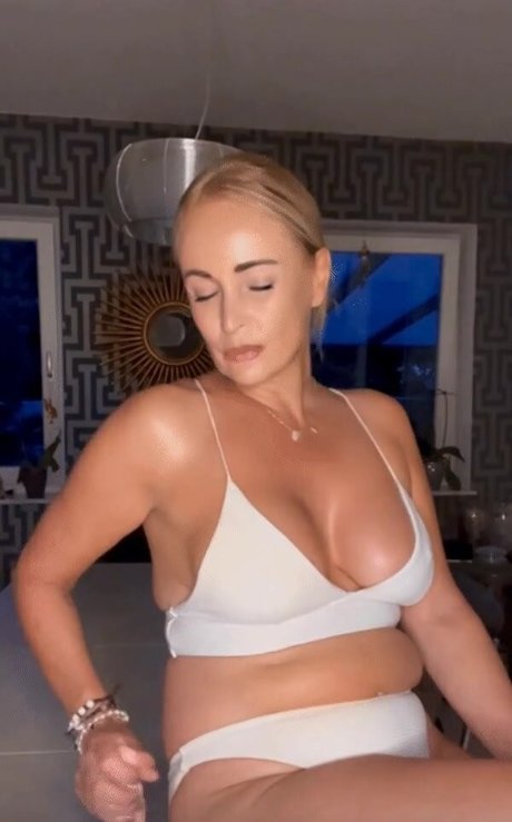 skinny ebony onlyfans hot galleries