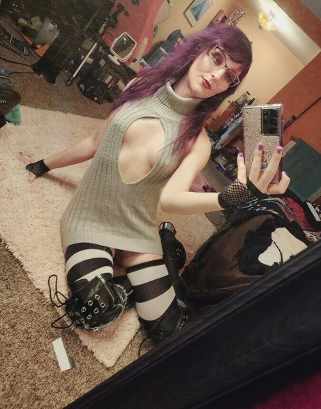 sensual onlyfans free photo