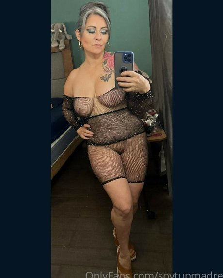 young asian onlyfans hot naked photos