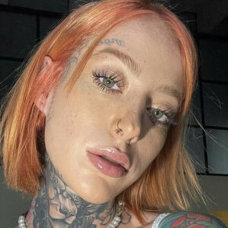 Kelly Medanie model sex photos