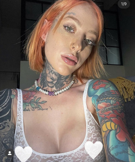 Kelly Medanie xxx star photos