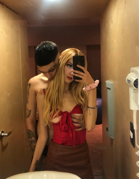 Michelleehardy nudes pornstar photos